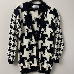 Oversized Cardigan Black & White